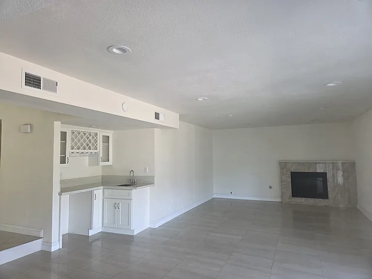 1472 Spruce Tree Dr — Photo 7