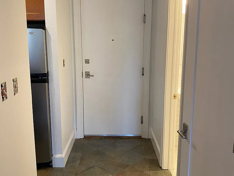 3220 17th St NW #206 — Photo 2