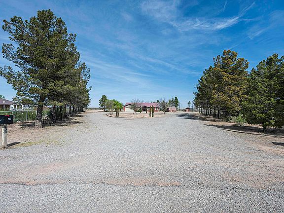 5th image of 38 Meadowland Rd