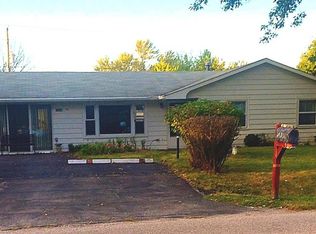 10066 Edgewood Rd, Brownsburg, IN 46112