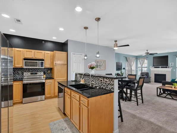 1331 SE University Ave Unit 211, Waukee, IA 50263