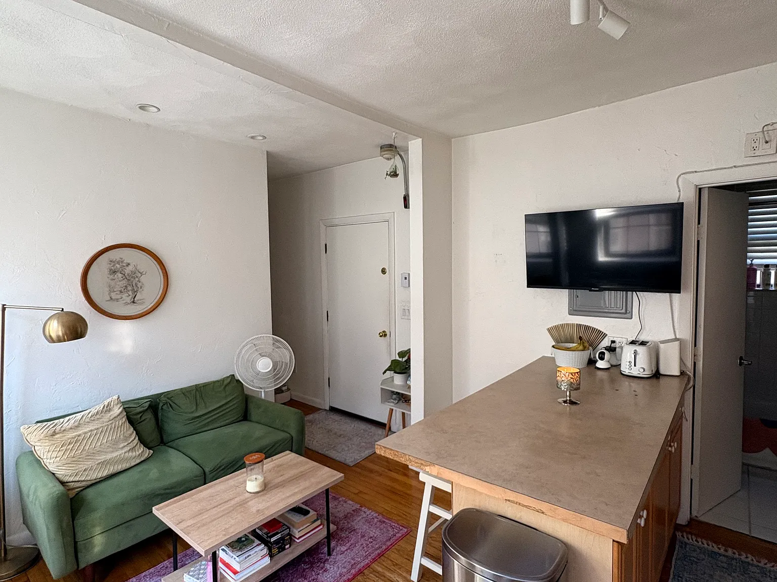 2 bed, $3,100 — Photo 4