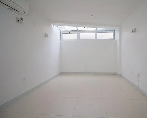 Rented by EXR | media 15