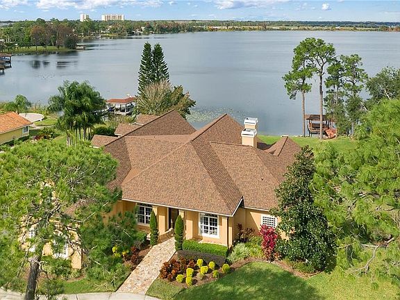 3rd image of 7014 Lake Willis Dr