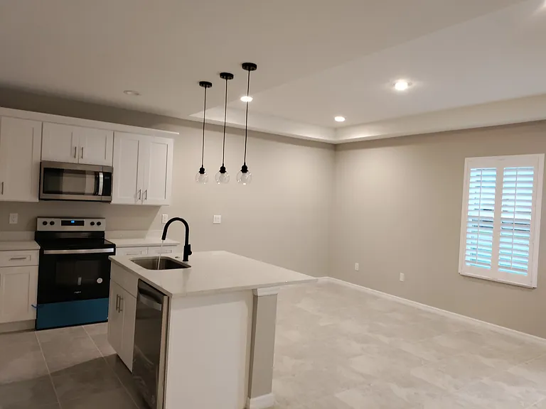 4248 S Apopka Ave — Photo 5