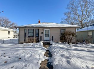 110 SW Taylor St, Topeka, KS 66603