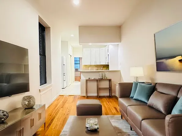 417 3rd Avenue image 1 of 9