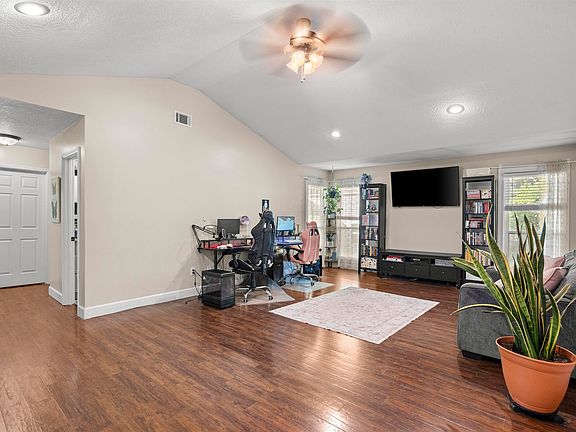 3rd image of 1406 N 23rd St