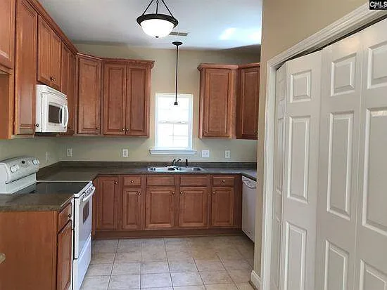 376 Canal Place Dr — Photo 4