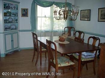 4th image of 122 W Kingswood Dr