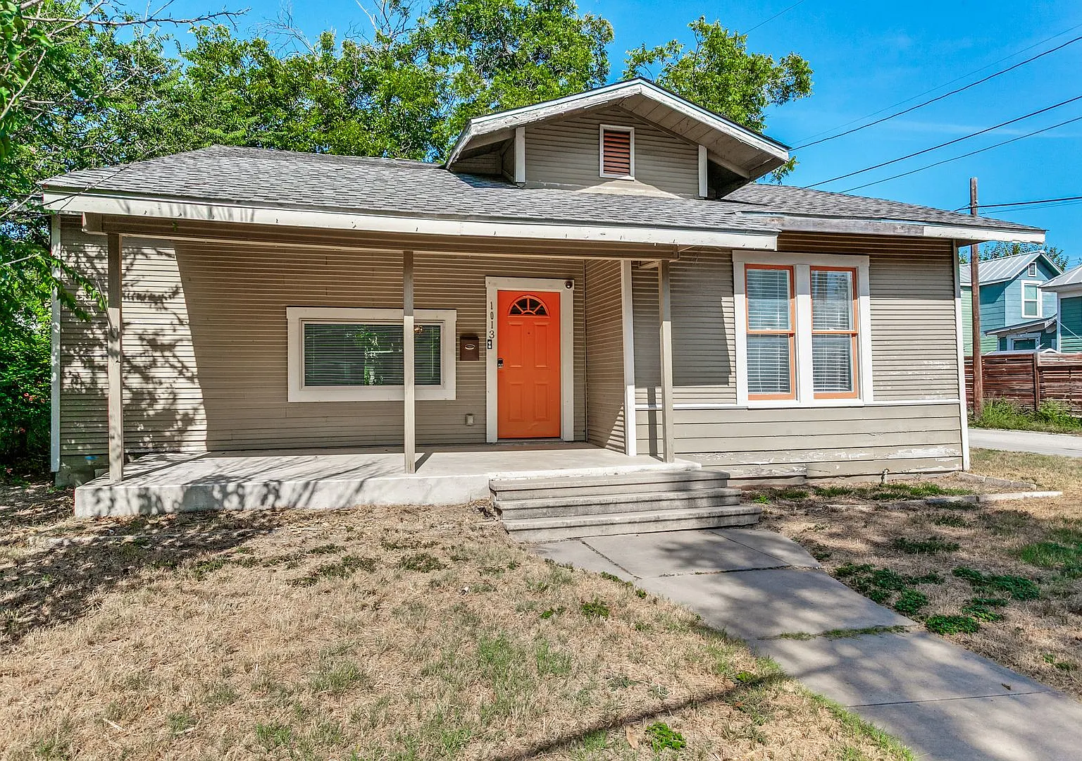 Charming Dignowity Hill Craftsman — Photo 1