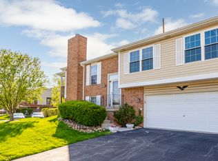 9756 Cambridge Cir, Mokena, IL 60448