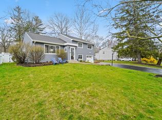 4 N Ridge Rd, Livingston, NJ 07039