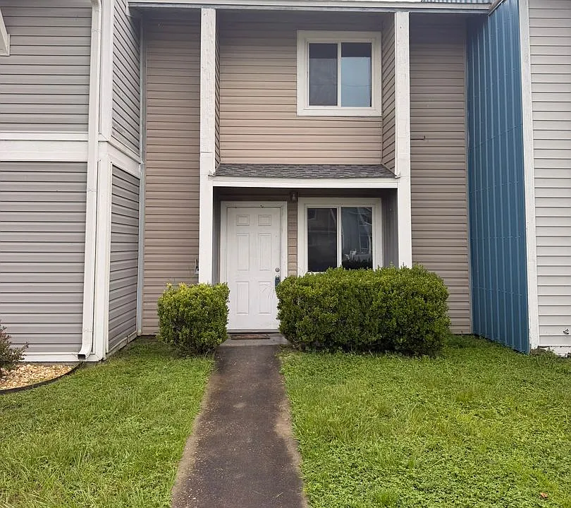 3119 Debra Blvd