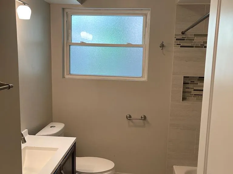 2316 W Arthur Ave #2 — Photo 24