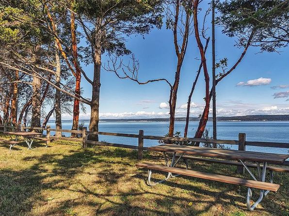 2324 E Marrowstone Rd, Nordland, WA 98358