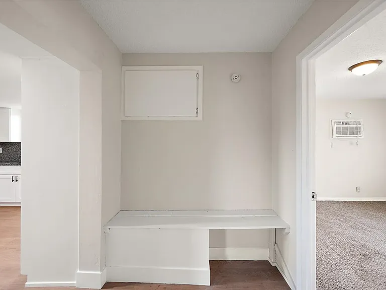 35711 Alfred St — Photo 2