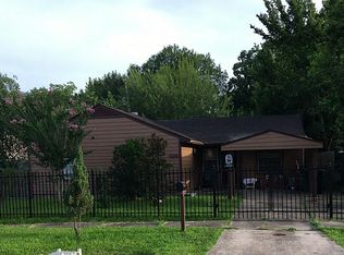 5014 Doulton Dr, Houston, TX 77033