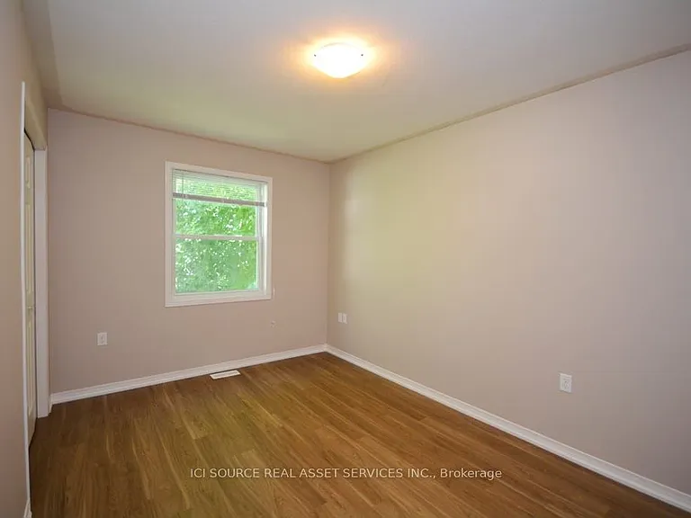 26 Louise Ln #MAIN FL — Photo 7