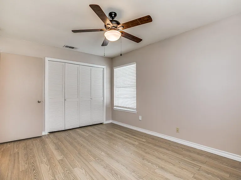 5715 Angie Pl — Photo 22