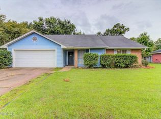 11400 Wedgewood Ln, Ocean Springs, MS 39564