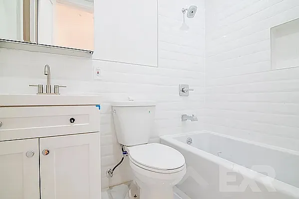 203 Van Buren St #2A — Photo 7