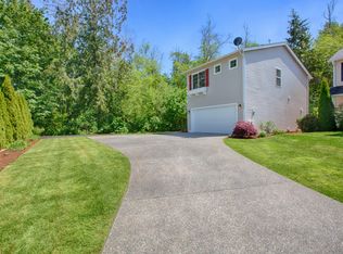 5630 Swift Creek Dr, Mount Vernon, WA 98273