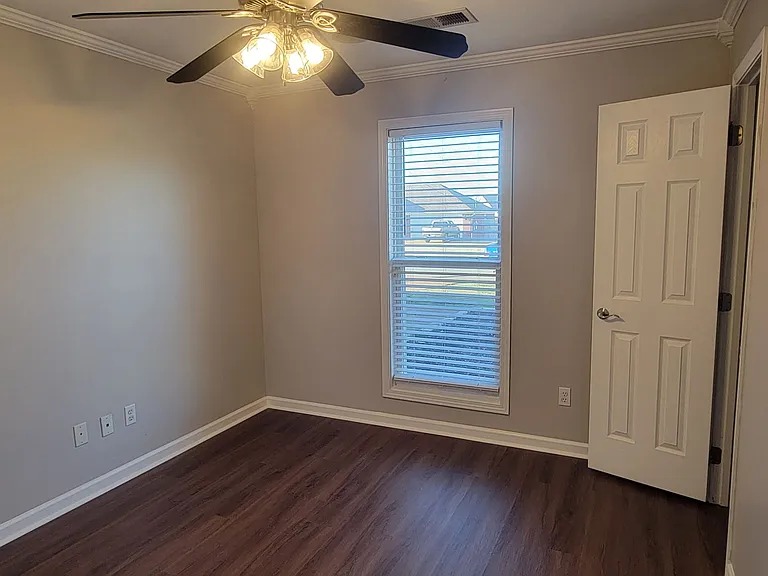 194 Romie Dr — Photo 27
