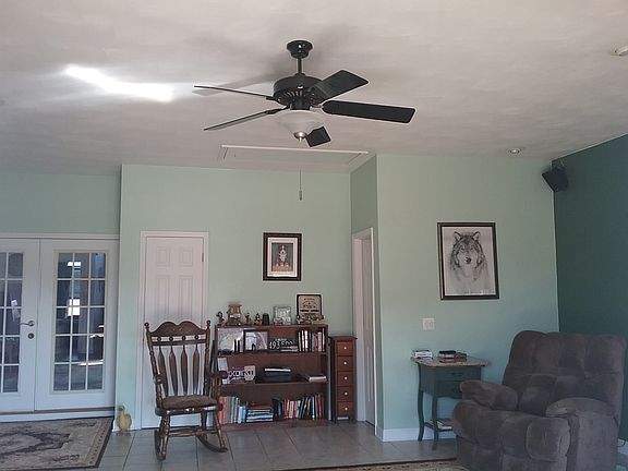 4th image of 1280 Greenfield St