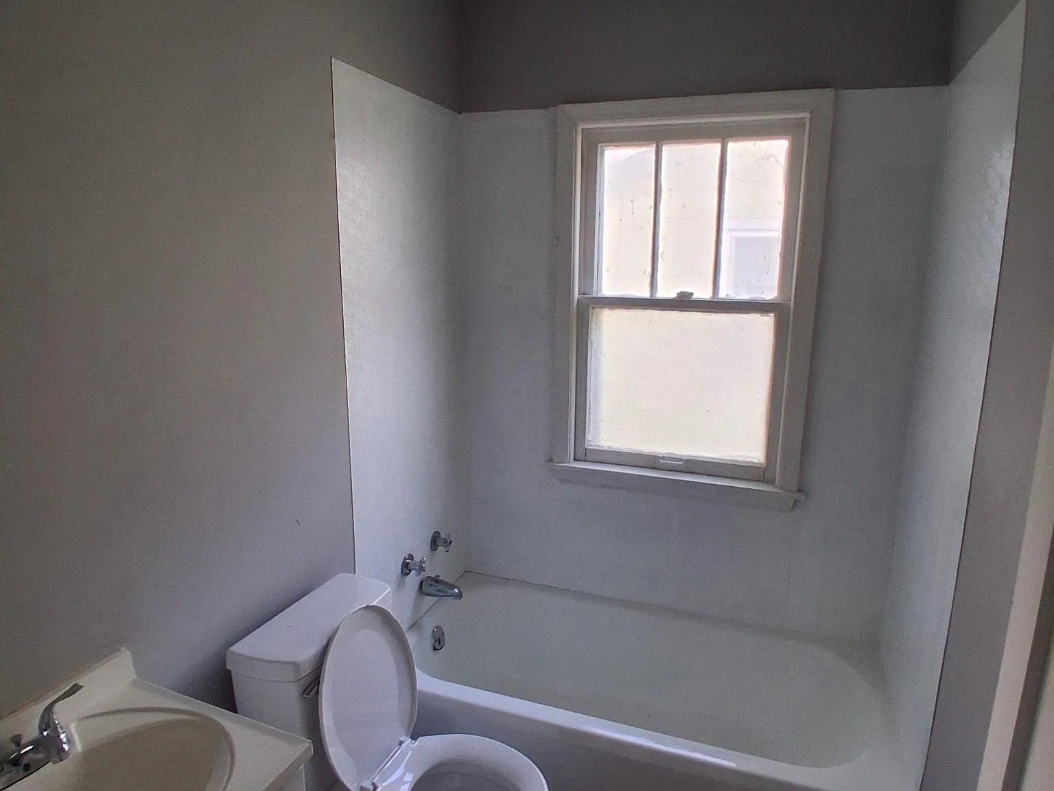 2 bed, $1,075 — Photo 2