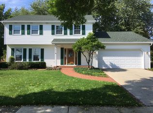 1811 Fair Oak Rd, Naperville, IL 60565