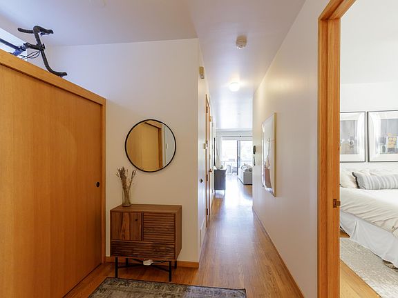 3rd image of 2159 W Evergreen Ave #3