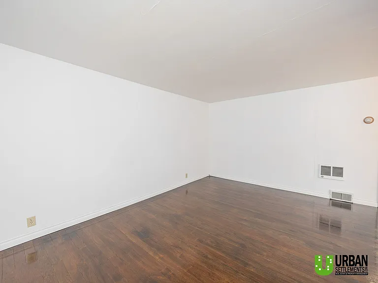 1128 W 7th Ave — Photo 2