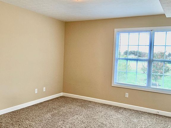 4th image of 184 Enterprise Ct APT 105