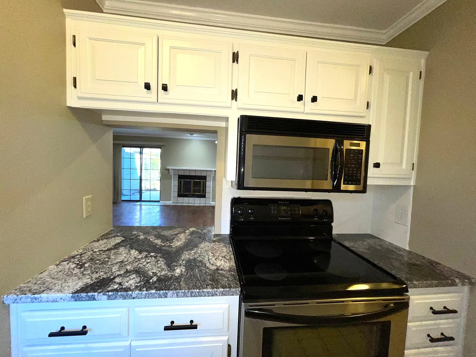 1320 Hunters Ridge Rd — Photo 4