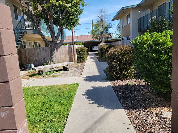 3rd image of 130 E Cortner St #130