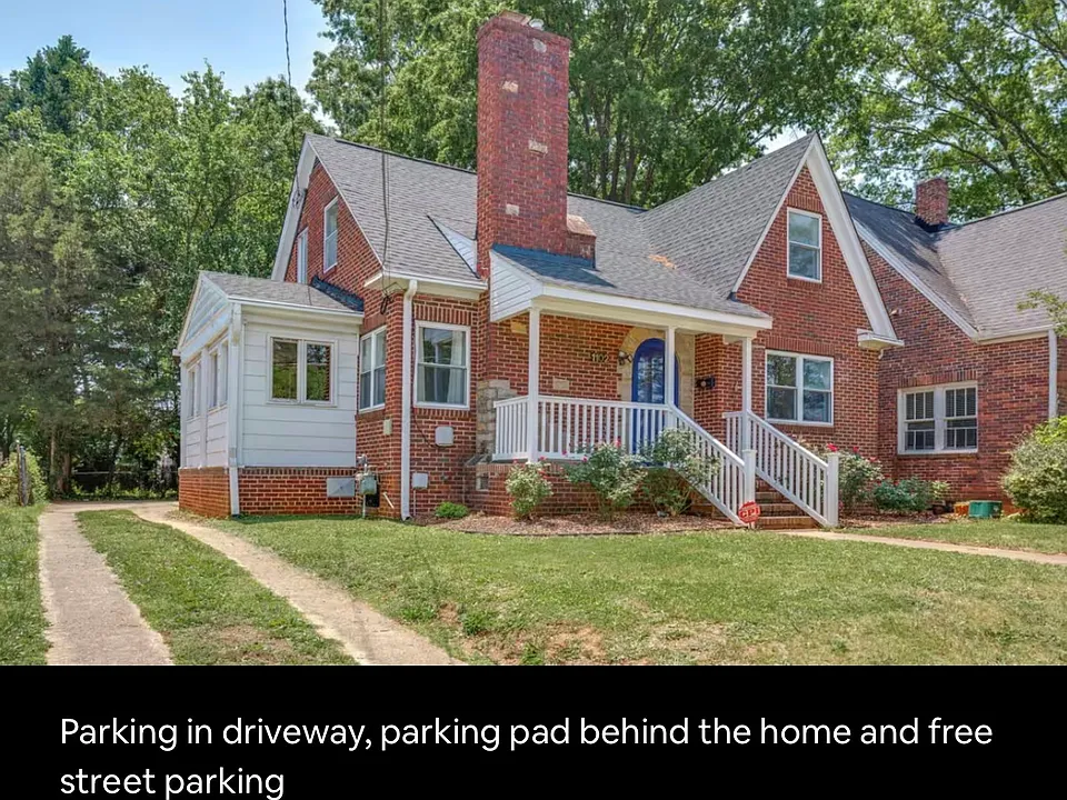 1102 E Martin St
