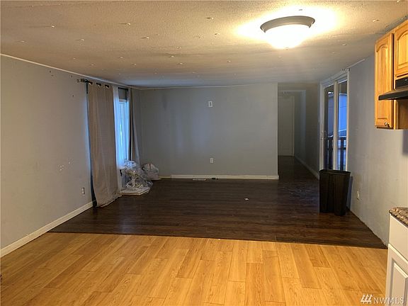 4th image of 7616 159th Street Ct E #169