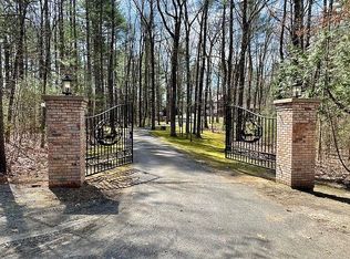 70 Adams Rd, Saratoga Springs, NY 12866