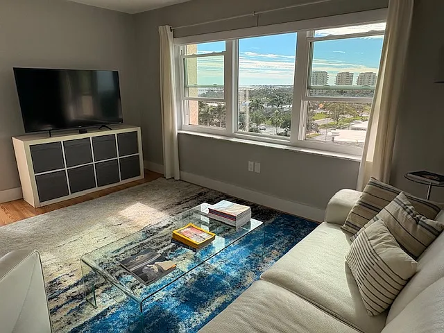 1120 N Shore Dr NE #905 — Photo 10