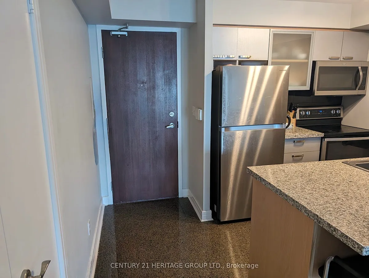 Building Photo - 16 Harrison Garden Blvd #1211