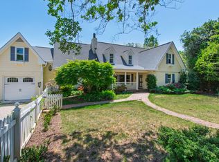 821 Lake Boone Trl, Raleigh, NC 27607