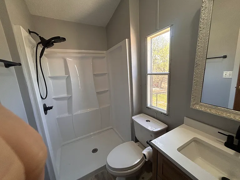 2nd bathroom