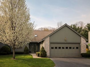 9 Woodbury Way, Fairport, NY 14450