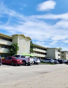 11960 NE 19th Dr APT 24, North Miami, FL, 33181