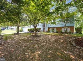 8403 Tobin Rd, Annandale, VA 22003