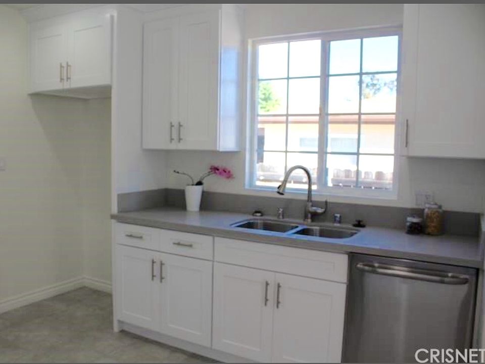 2nd image of 601 Almond Ave