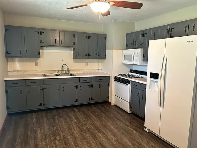 5268 Ash St — Photo 2
