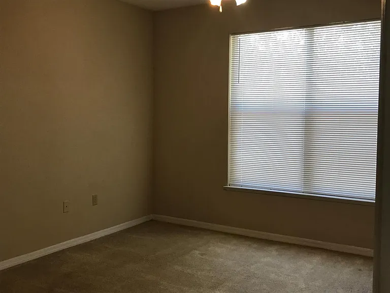 11550 Villa Grand #1303 — Photo 8