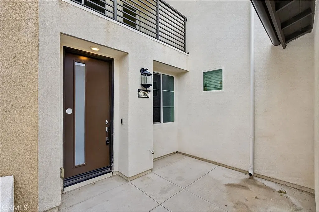 2 bed, 1530 sqft, $3,800 — Photo 1